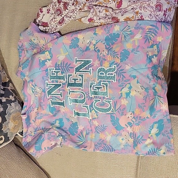 Girls size 7 tops bundle - Picture 3 of 4